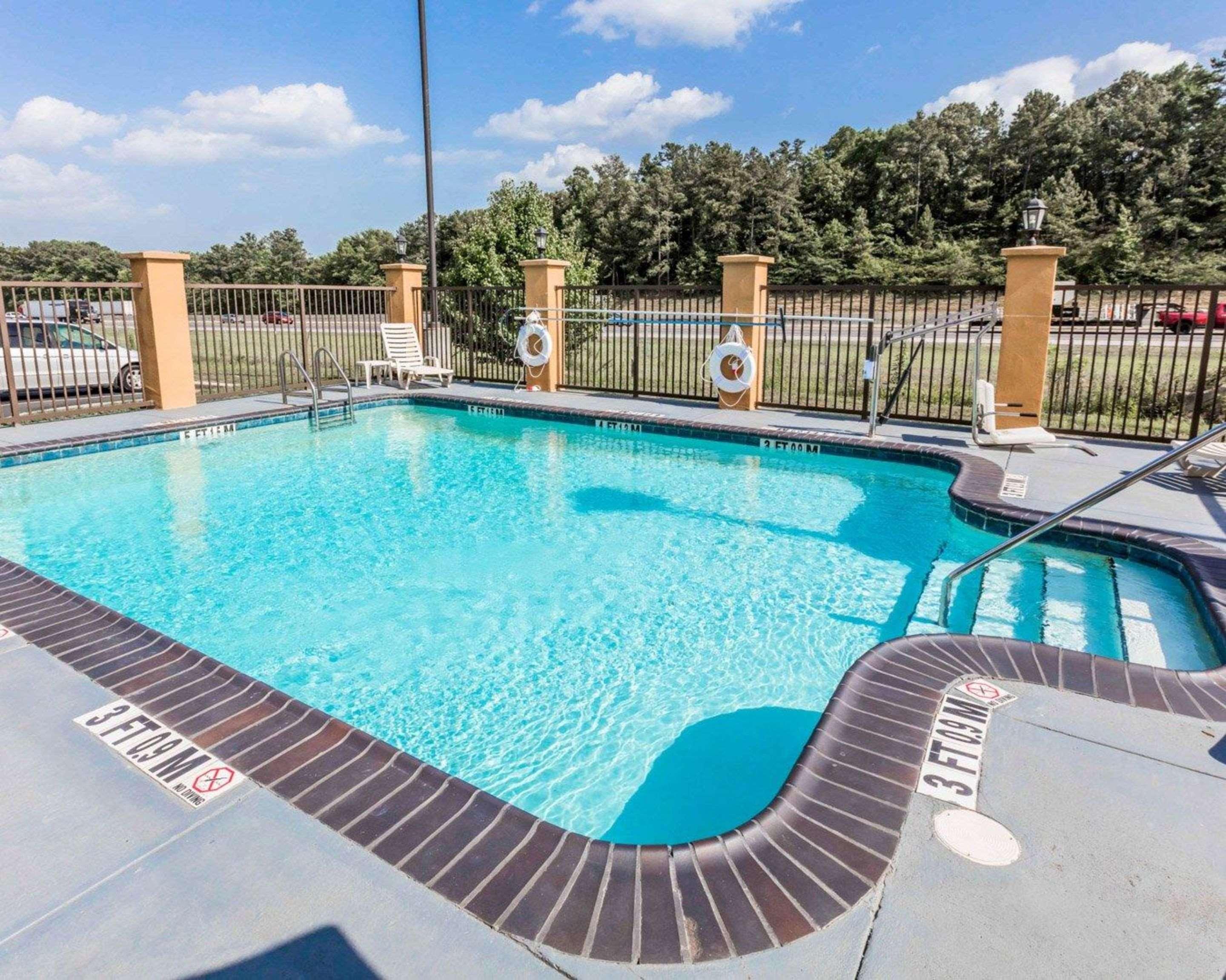 Comfort Suites Pell City I-20 Exit 158 Екстер'єр фото