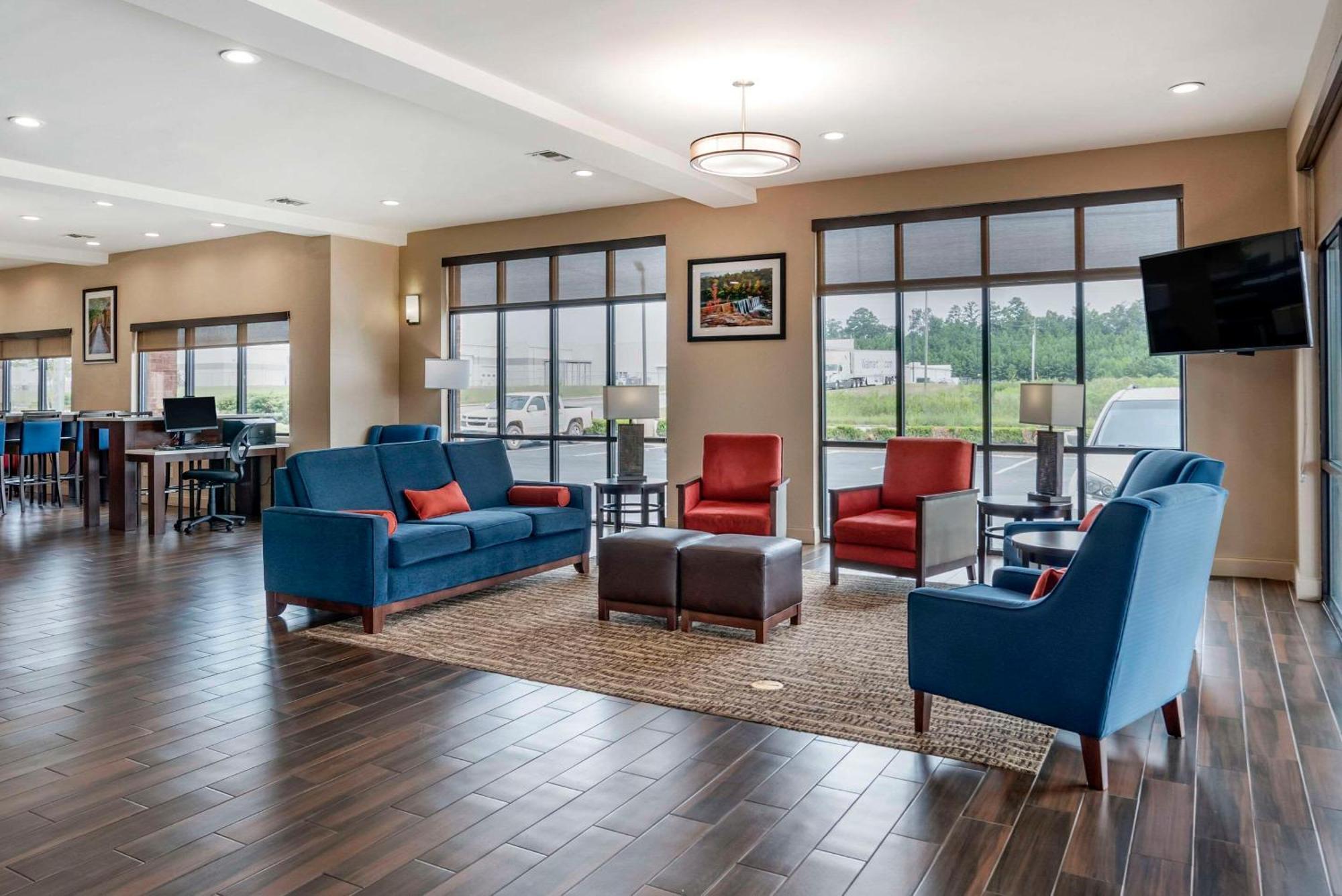 Comfort Suites Pell City I-20 Exit 158 Екстер'єр фото